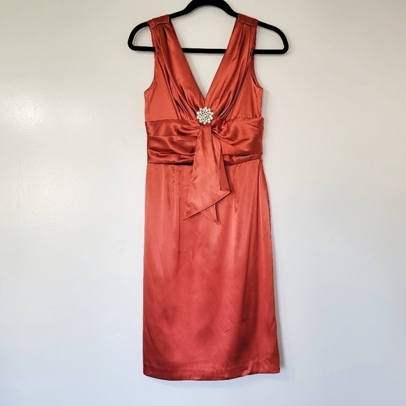 Eliza J Orange Satin Sleeveless Special Occasion Cocktail Dress Size 4 - Picture 1 of 10